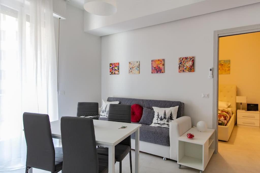 Modern Near Ponte Vecchio. Apartment Florenz