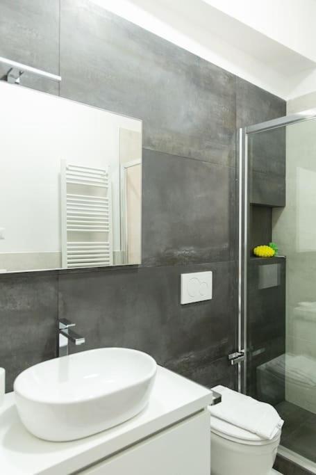 Modern Near Ponte Vecchio. Appartement *